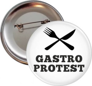 A nóż widelec - Przypinka na protest - 56mm