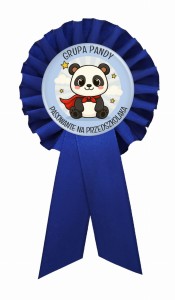 Pasowanie na przedszkolaka - grupa Pandy -granatowy kotylion z przypinką 56mm