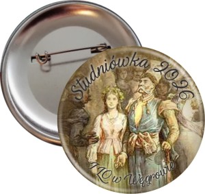 Studniówkowa tradycja - przypinka 56mm 