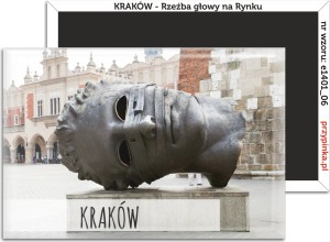 Kraków  - Rzeźba głowy na Rynku Głównym - magnes pamiątkowy 78x53mm 