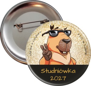 g3871 Chill like a capybara - Studniówka - przypinka 56mm.jpg