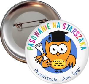 g3687 Pasowanie na Starszaka - przypinka z sową.jpg